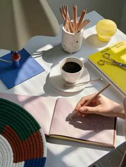 Broste Copenhagen Hanna Wanddecoratie Groen - 72010002 9 Broste Copenhagen Hanna Wanddecoratie Groen - 72010002 -Goedkope Behang Winkel broste copenhagen hanna wanddecoratie groen 720100 3