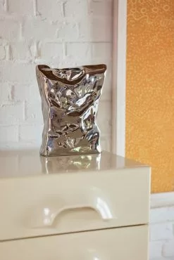 HKliving HK Objects: Vaas Bag Of Crisps - ACE7168 13 HKliving HK Objects: Vaas Bag Of Crisps - ACE7168 -Goedkope Behang Winkel hkliving hk objects vaas bag of crisps ace7168 5