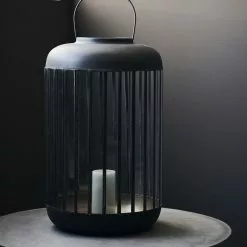 House Doctor Pamal Lantaarn 52cm - Antiek Bruin 8 House Doctor Pamal Lantaarn 52cm - Antiek Bruin -Goedkope Behang Winkel house doctor pamal lantaarn 52cm antiek bruin 1