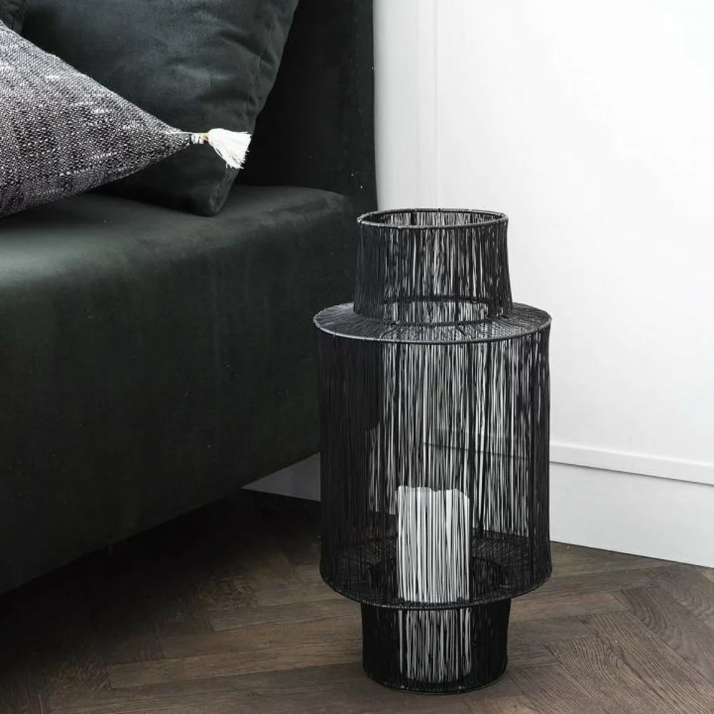 House Doctor Tabia Kandelaar Zwart Metaal 4 House Doctor Tabia Kandelaar Zwart Metaal - Afbeelding 2