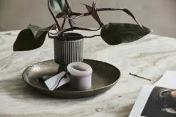 Nordal Danna Dienblad Rond - Antiek Messing -Goedkope Behang Winkel nordal danna dienblad rond antiek messing 2