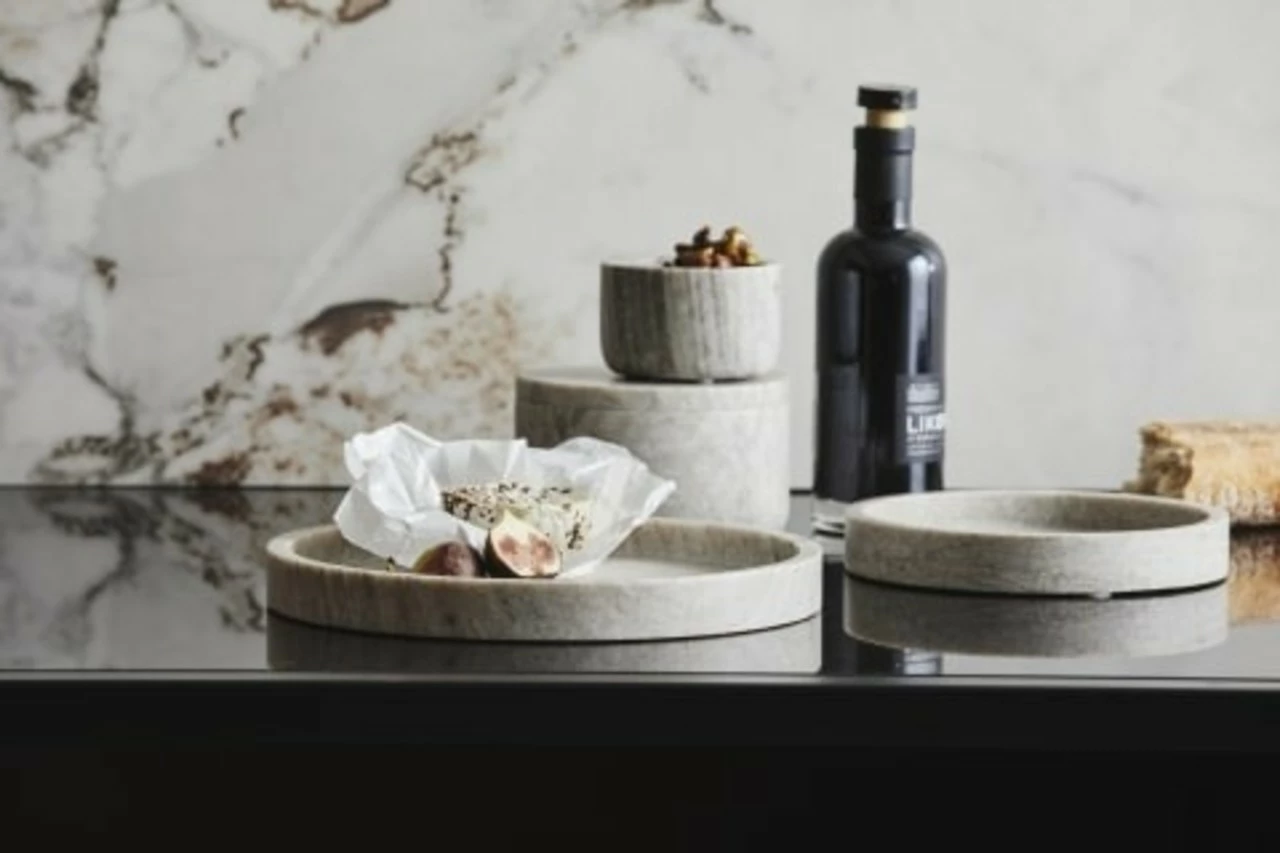 Nordal Vinga Dienblad Small - Bruin Marmer 4 Nordal Vinga Dienblad Small - Bruin Marmer - Afbeelding 2