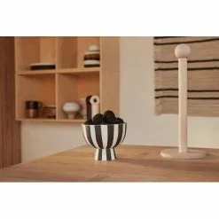 OYOY Putki Wandkleed Offwhite/zwart - L300401 9 OYOY Putki Wandkleed Offwhite/zwart - L300401 -Goedkope Behang Winkel oyoy putki wandkleed offwhite zwart l300401 3